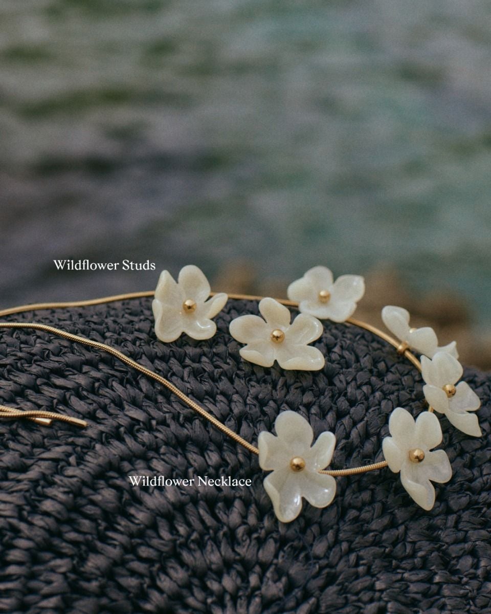 Wildflower Necklace Gold/White